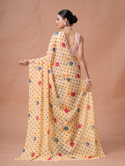 Vasthrlay White Traditional Saree for wedding and party wear styling