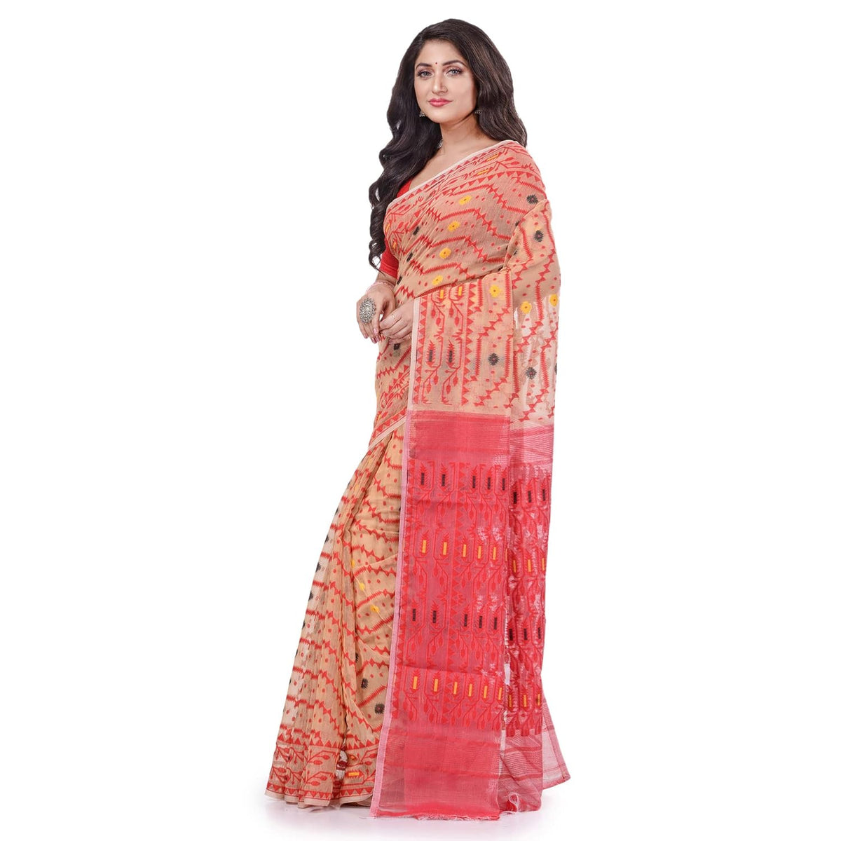 Vasthrlay Ethnic Classic Saree with decorative Traditional design