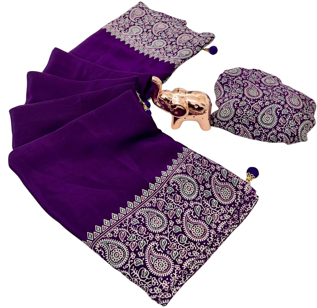 Vasthrlay Classic Ethnic Designer Saree for festive ethnic occasions