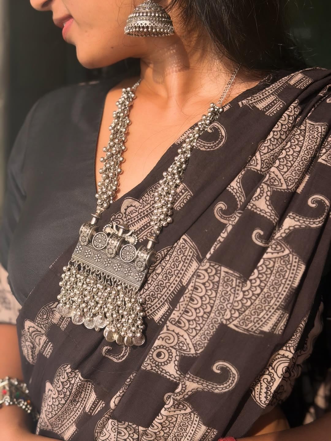 Vasthrlay Traditional Saree in Classic with refined ethnic appeal