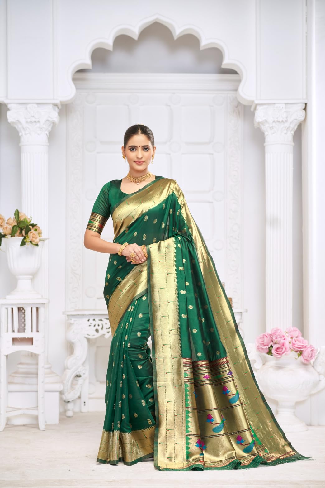 Vasthrlay Classic Traditional Saree with elegant paithani styling