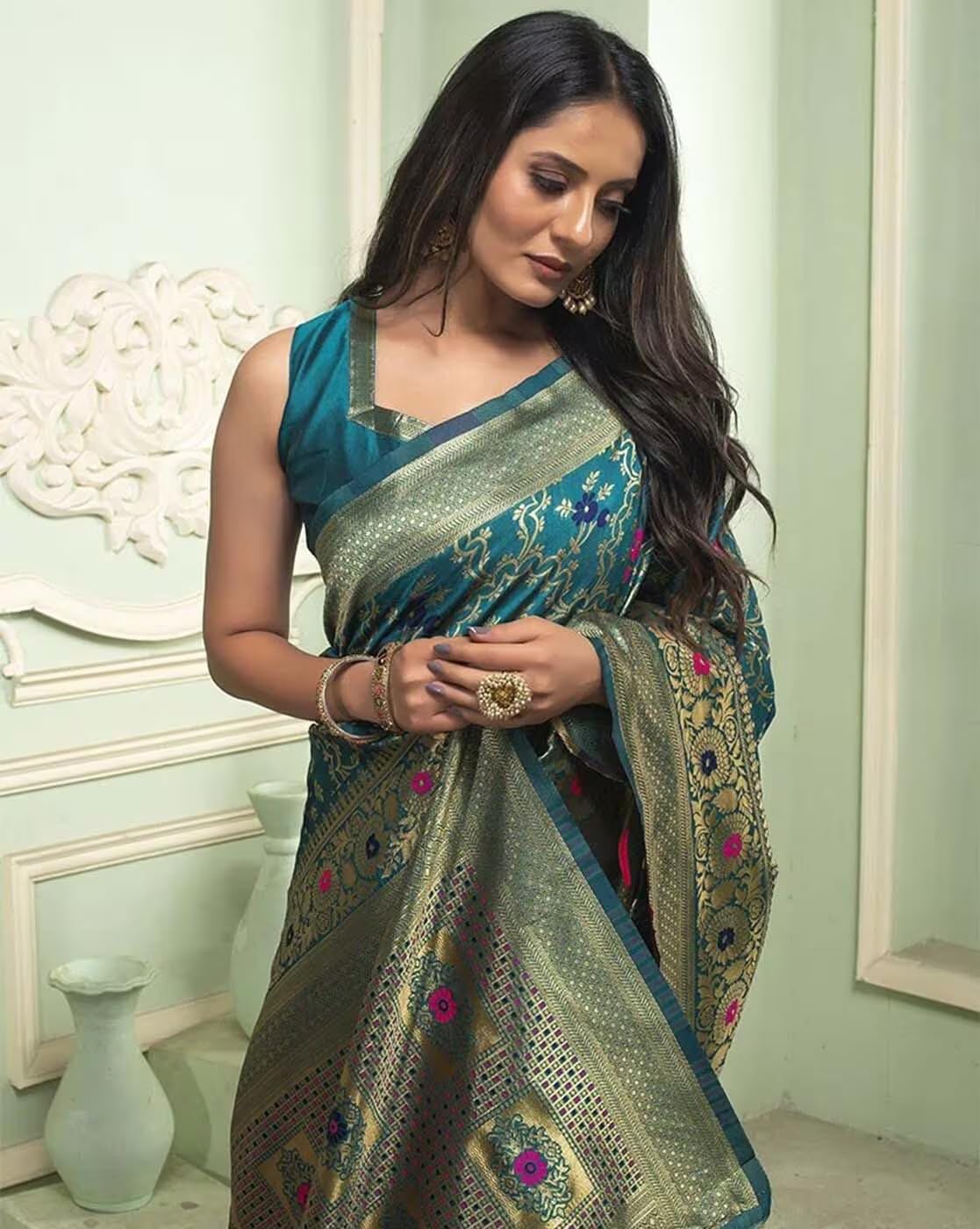 Vasthrlay Classic Traditional Saree with elegant banarasi styling