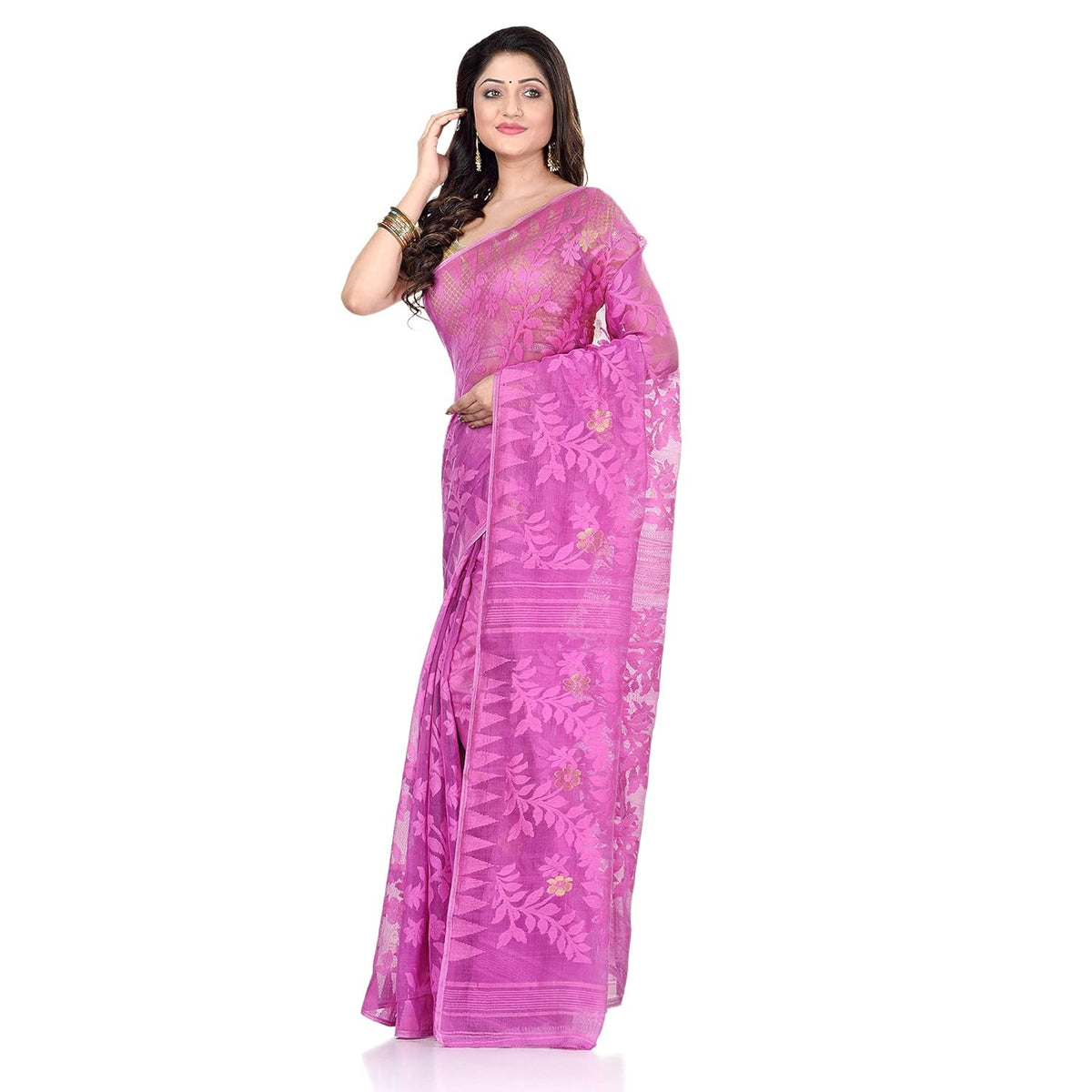 Vasthrlay Ethnic Classic Saree with decorative Traditional design