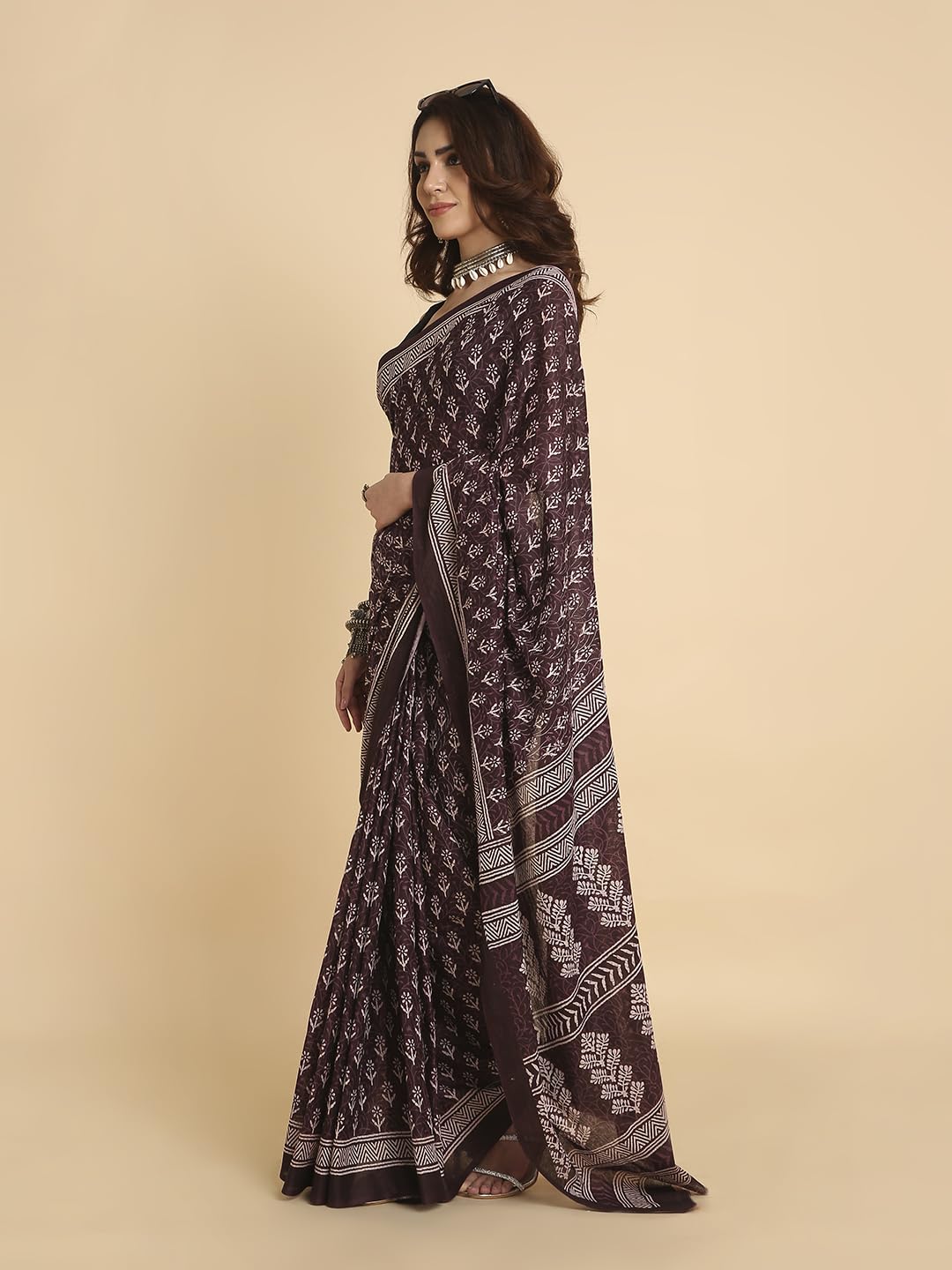 Vasthrlay Classic Traditional Saree for wedding and party wear styling