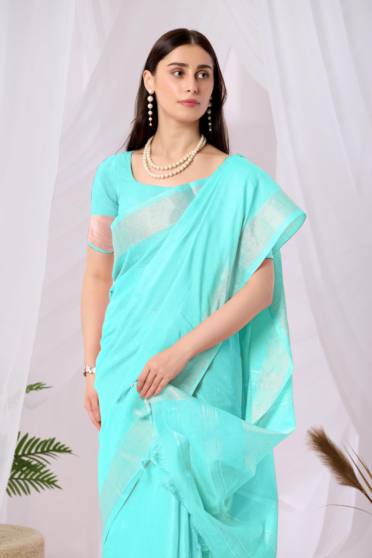 Vasthrlay Ethnic Green Saree with decorative traditional design