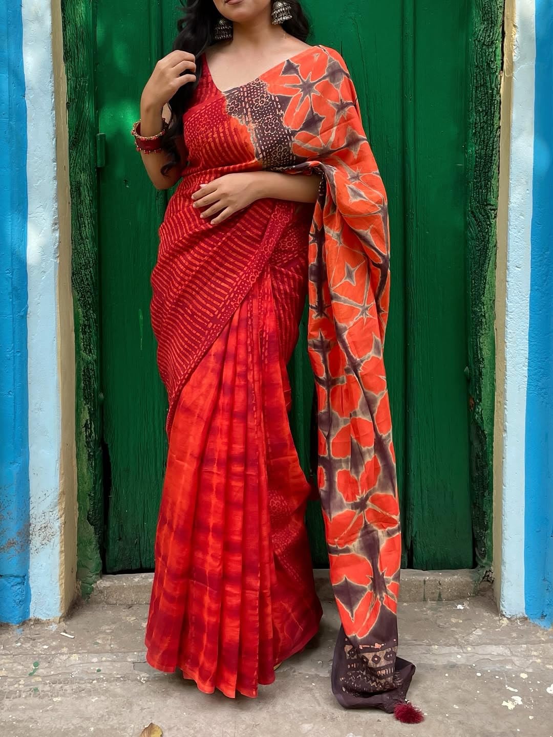 Vasthrlay Classic Printed Saree with elegant Ethnic styling