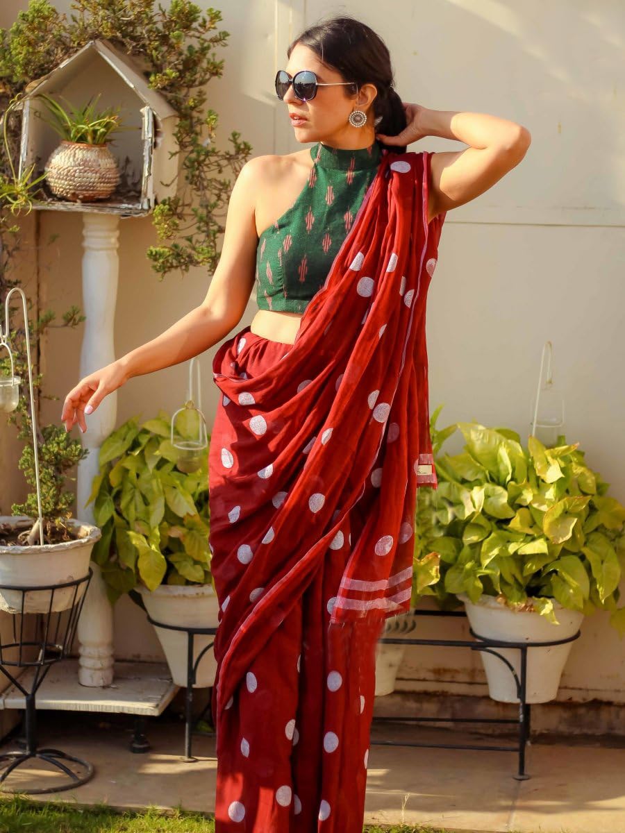 Vasthrlay Ethnic Classic Saree with decorative printed design
