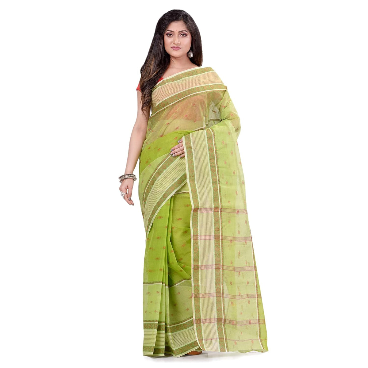 Vasthrlay Classic Traditional Saree for wedding and party wear styling