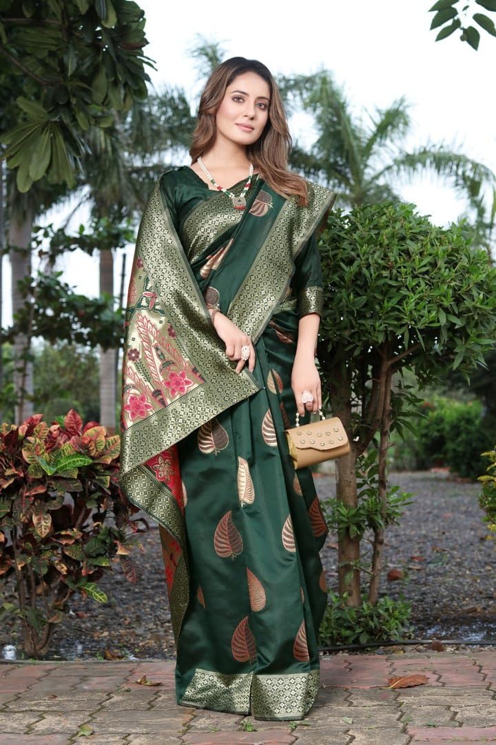 Vasthrlay Classic Traditional Saree with elegant kanjivaram styling