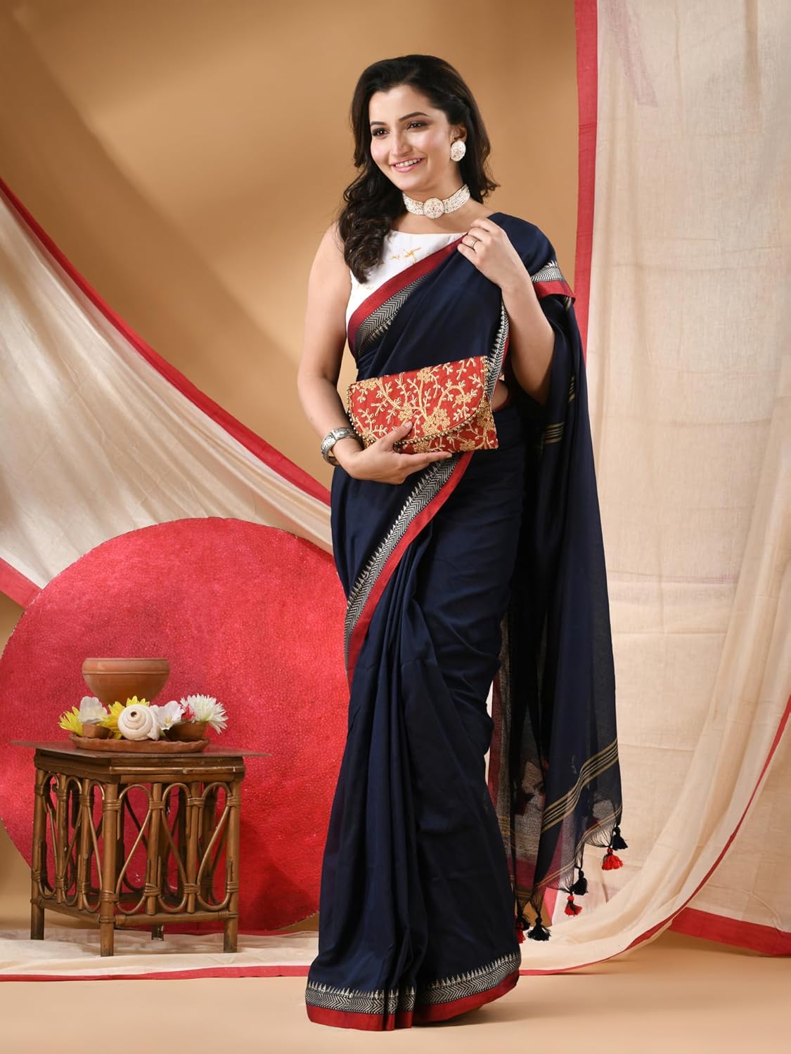 Vasthrlay Traditional Saree in Classic with refined ethnic appeal