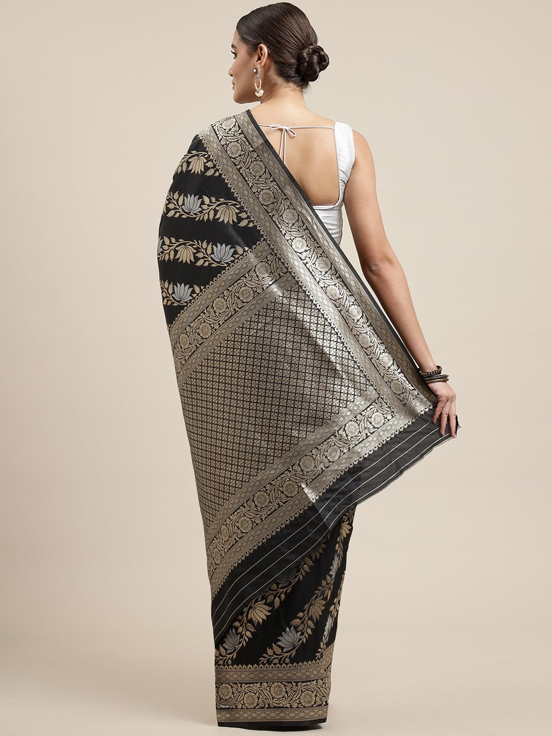 Vasthrlay Silver Traditional Saree for wedding and party wear styling