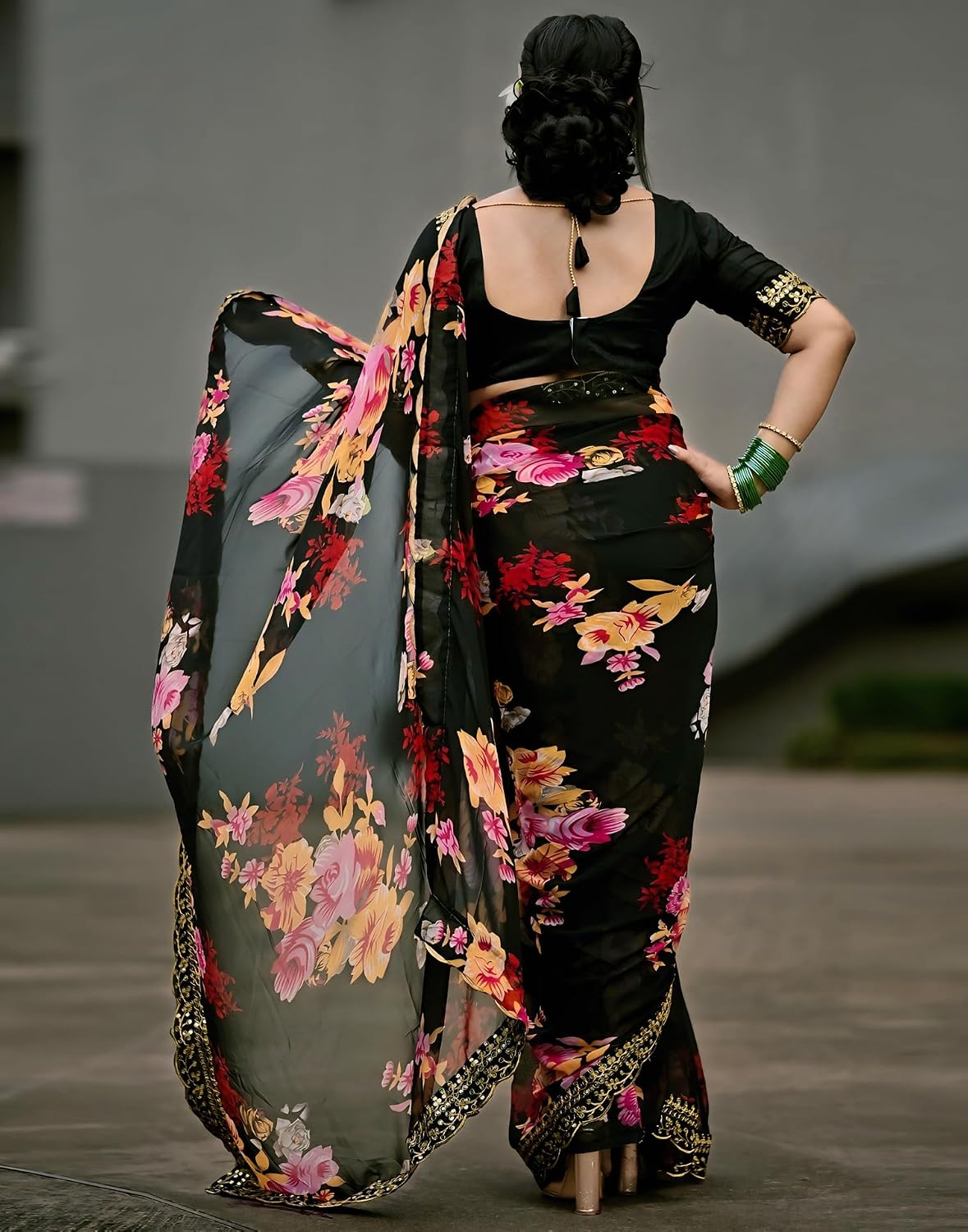 Vasthrlay Red Printed saree for ceremony and occasion wear