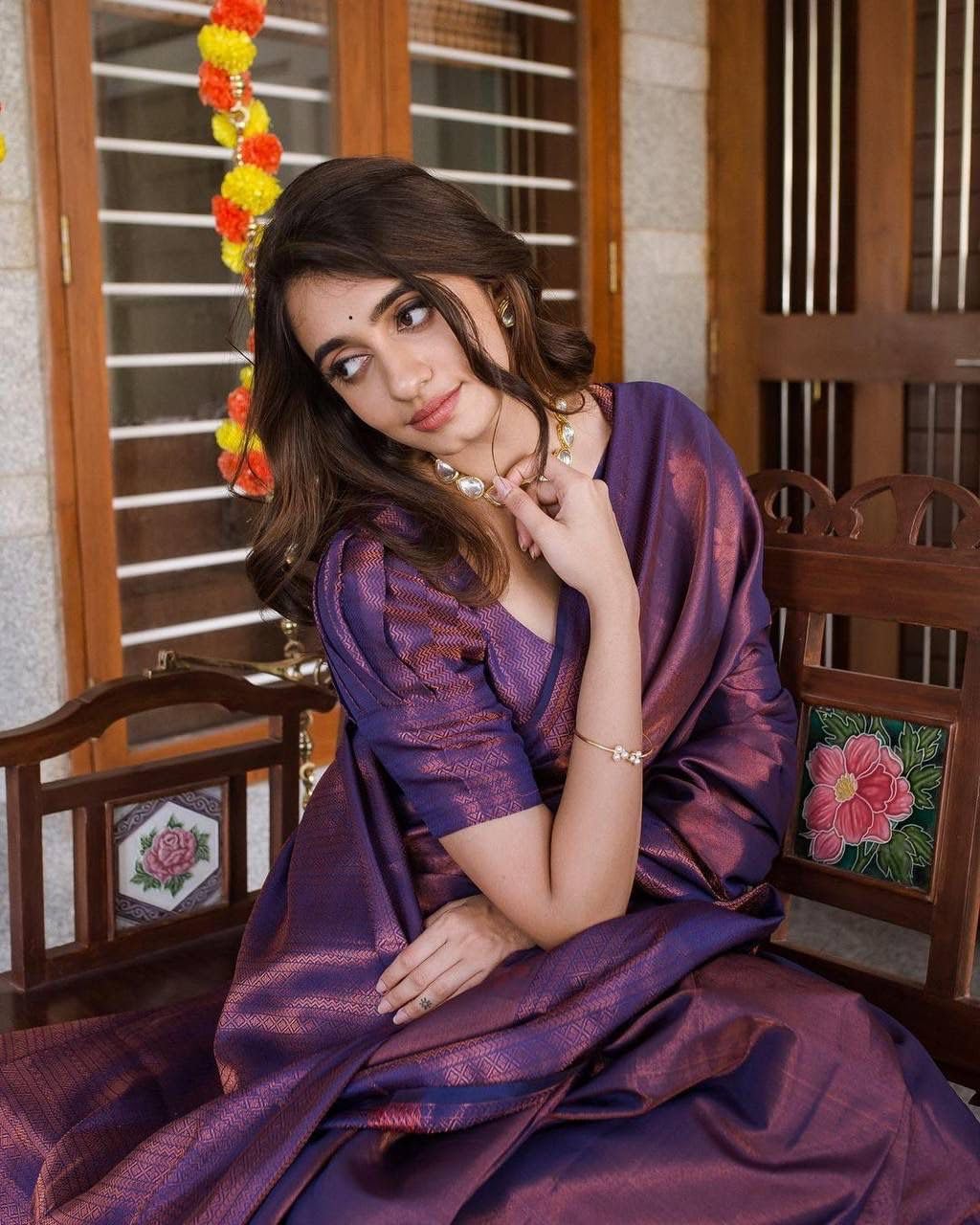 Vasthrlay Traditional Saree in Classic with refined kanjivaram ethnic appeal