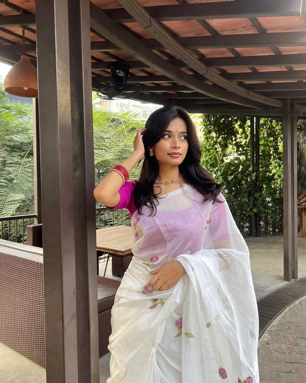 Vasthrlay Ethnic Classic Saree with decorative Embroidered design