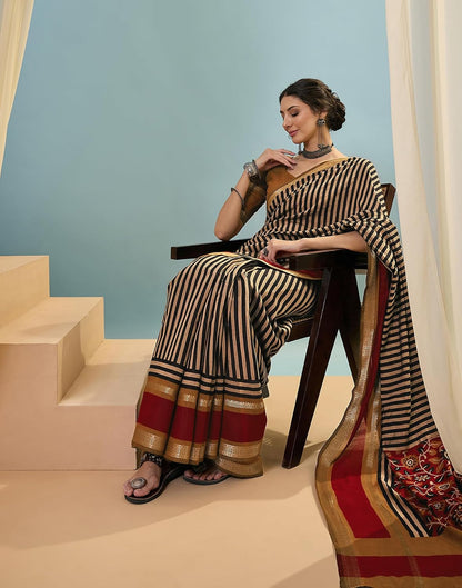 Vasthrlay Maroon Printed saree for ceremony and occasion wear