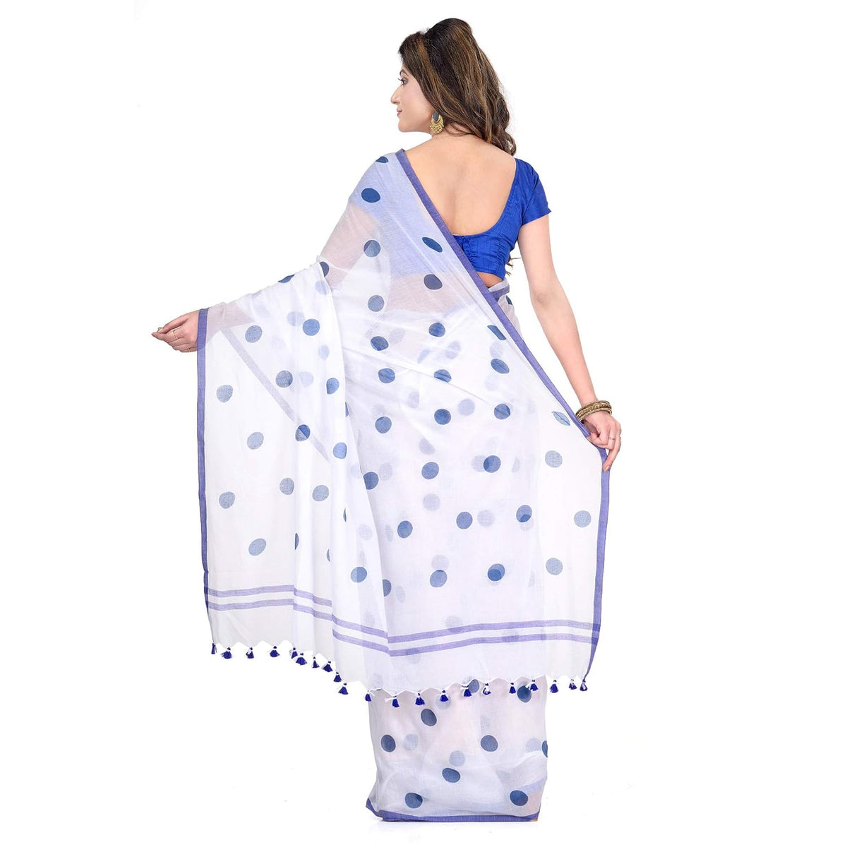 Vasthrlay Classic Traditional Saree with elegant Ethnic styling