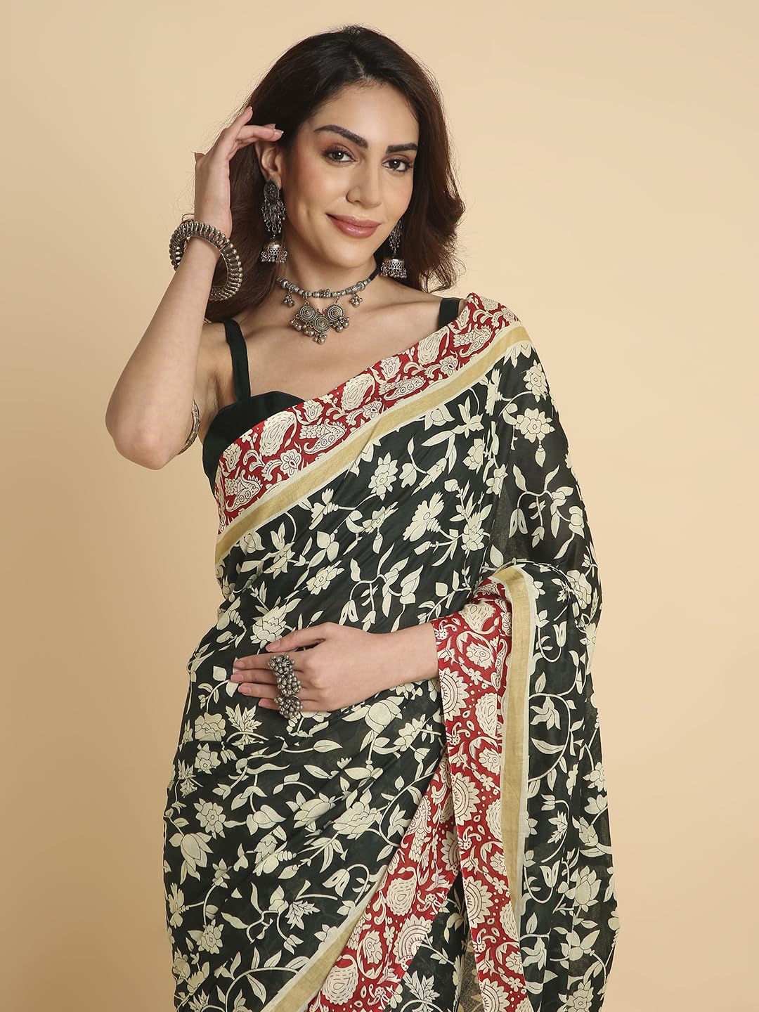 Vasthrlay Classic Traditional Saree for wedding and party wear styling