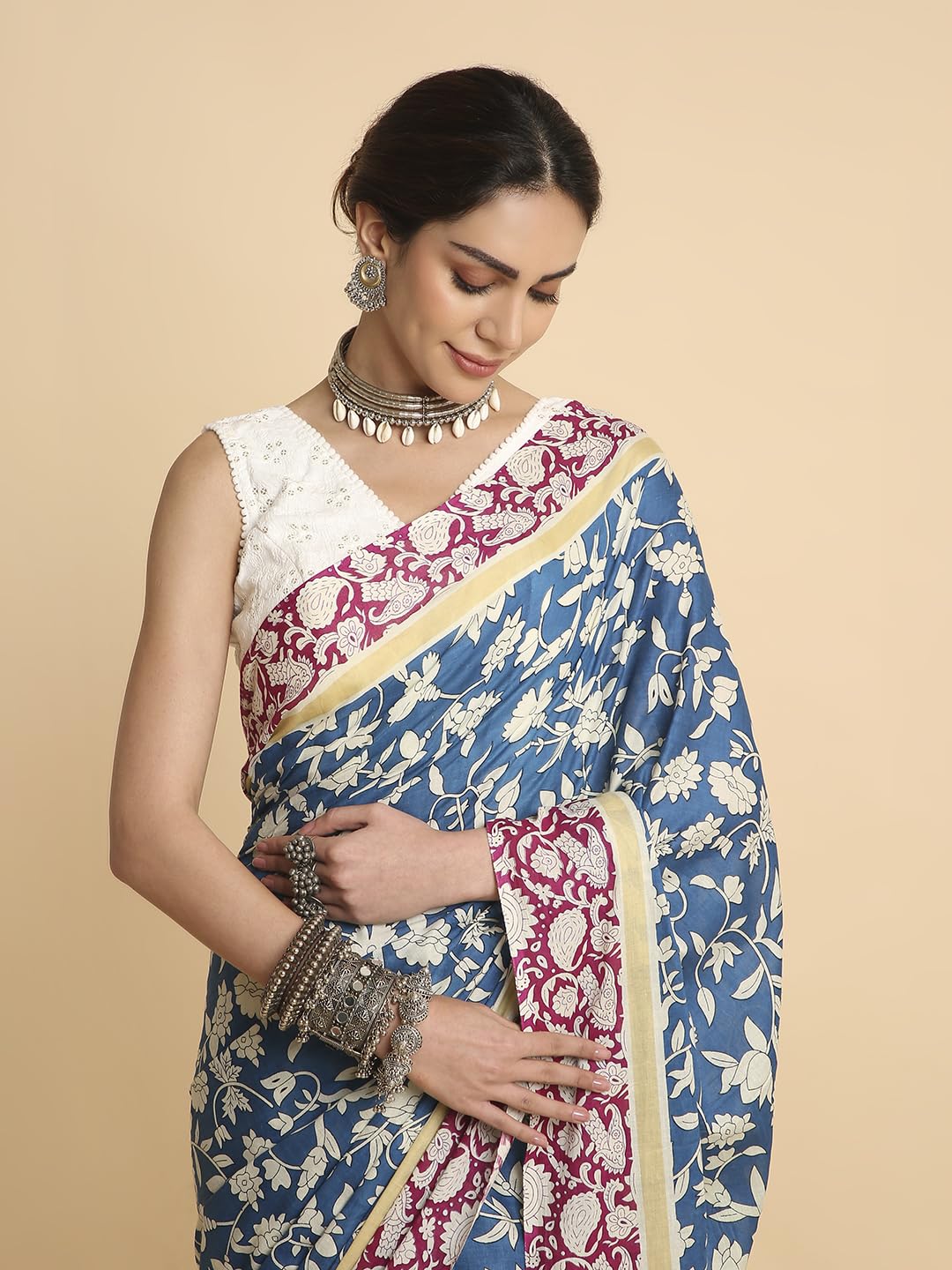 Vasthrlay Classic Traditional Saree for wedding and party wear styling