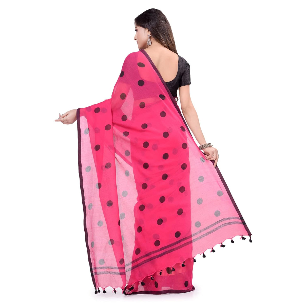 Vasthrlay Classic Traditional Saree with elegant Ethnic styling