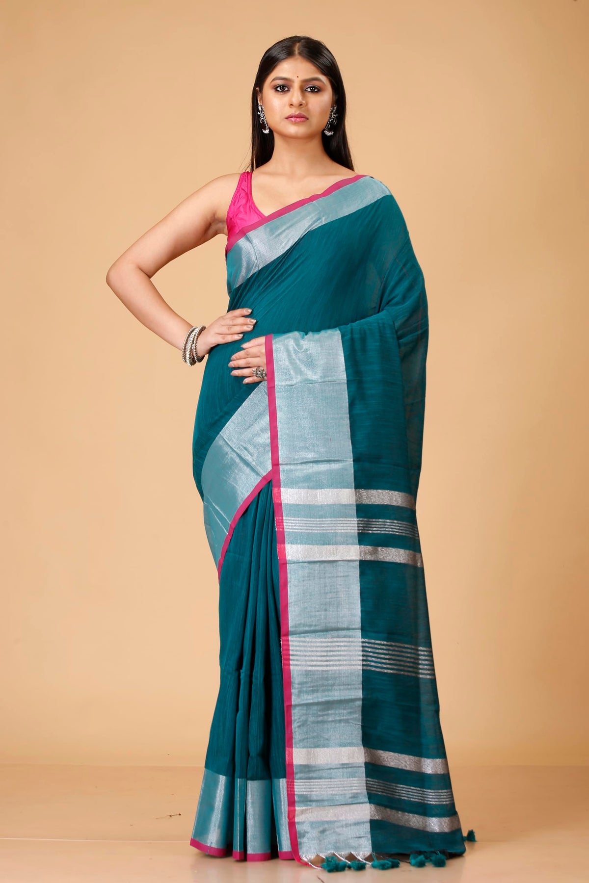 Vasthrlay Border Saree in Classic with refined handloom ethnic appeal