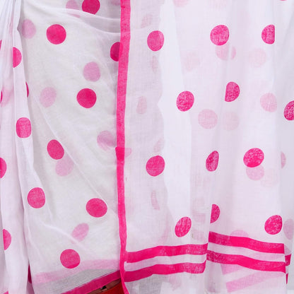 Vasthrlay Classic Traditional Saree for wedding and party wear styling