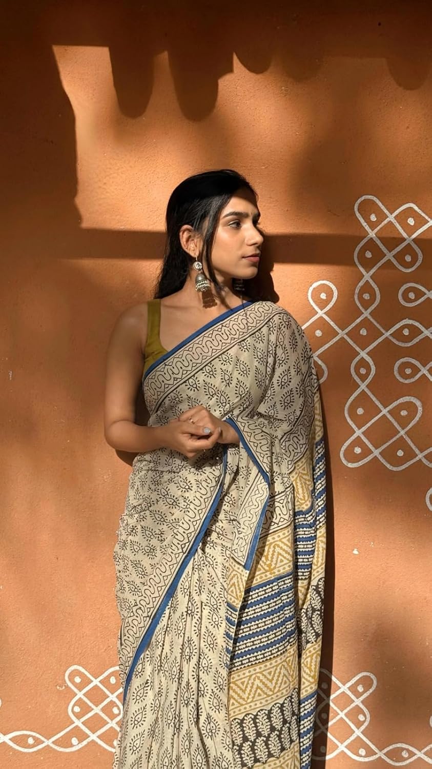 Vasthrlay Classic Traditional Saree with elegant Ethnic styling