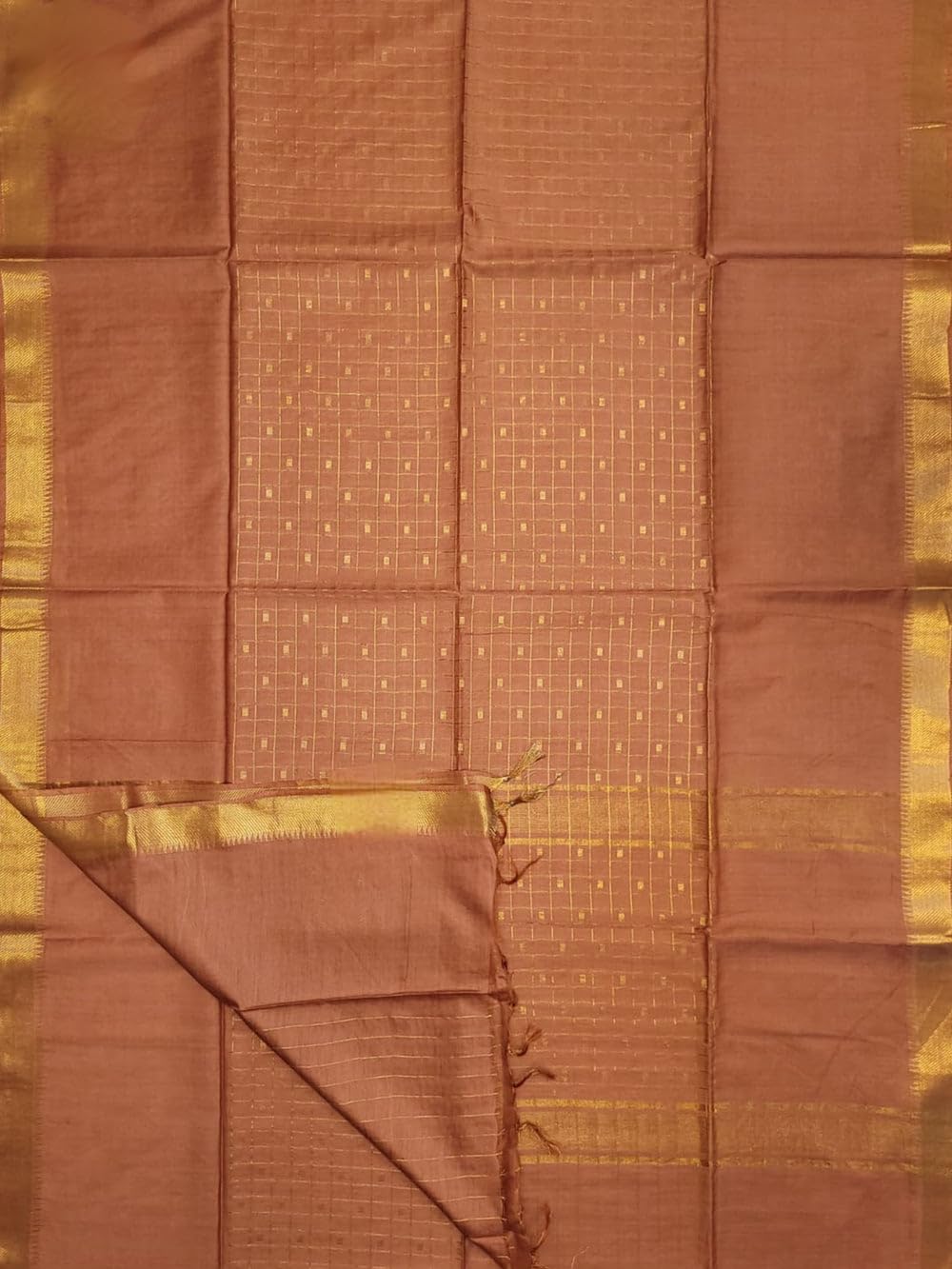 Vasthrlay Classic Traditional Saree with elegant bhagalpuri styling