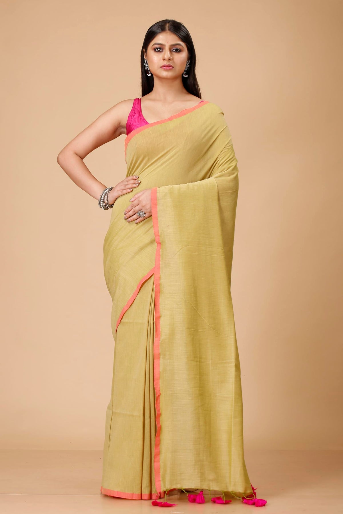Vasthrlay Traditional Saree in Classic with refined handloom ethnic appeal