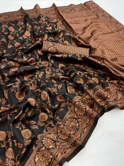Vasthrlay Black Traditional Saree for wedding and party wear styling