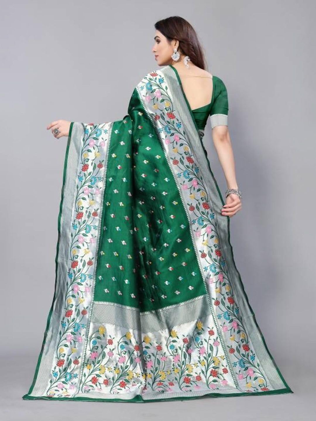 Vasthrlay Ethnic Classic Saree with decorative designer design