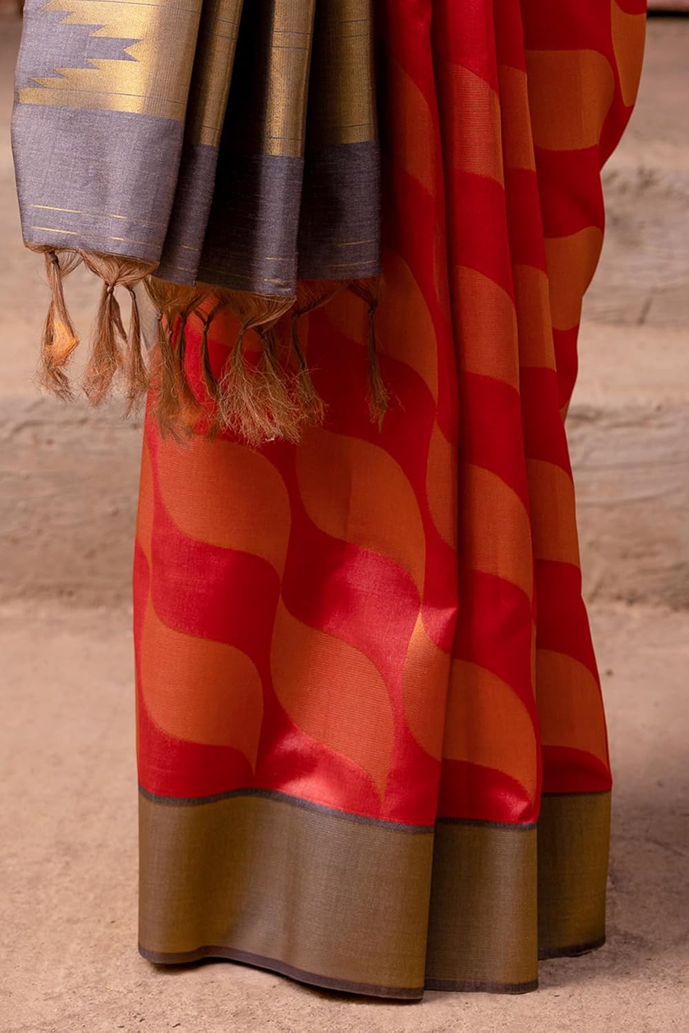 Vasthrlay Traditional Saree in Light Green with refined ethnic appeal