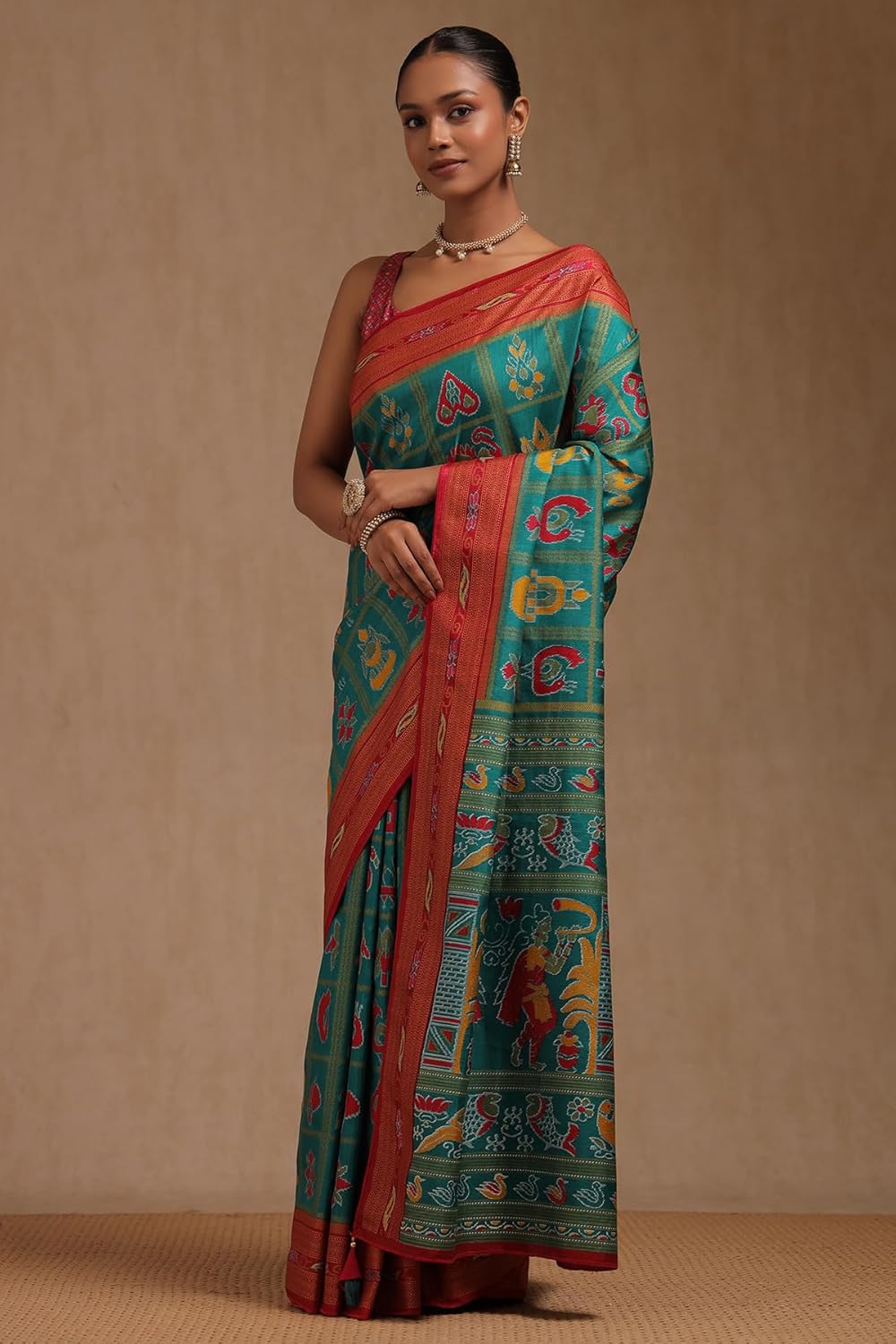 Vasthrlay Ethnic Green Saree with decorative Traditional design