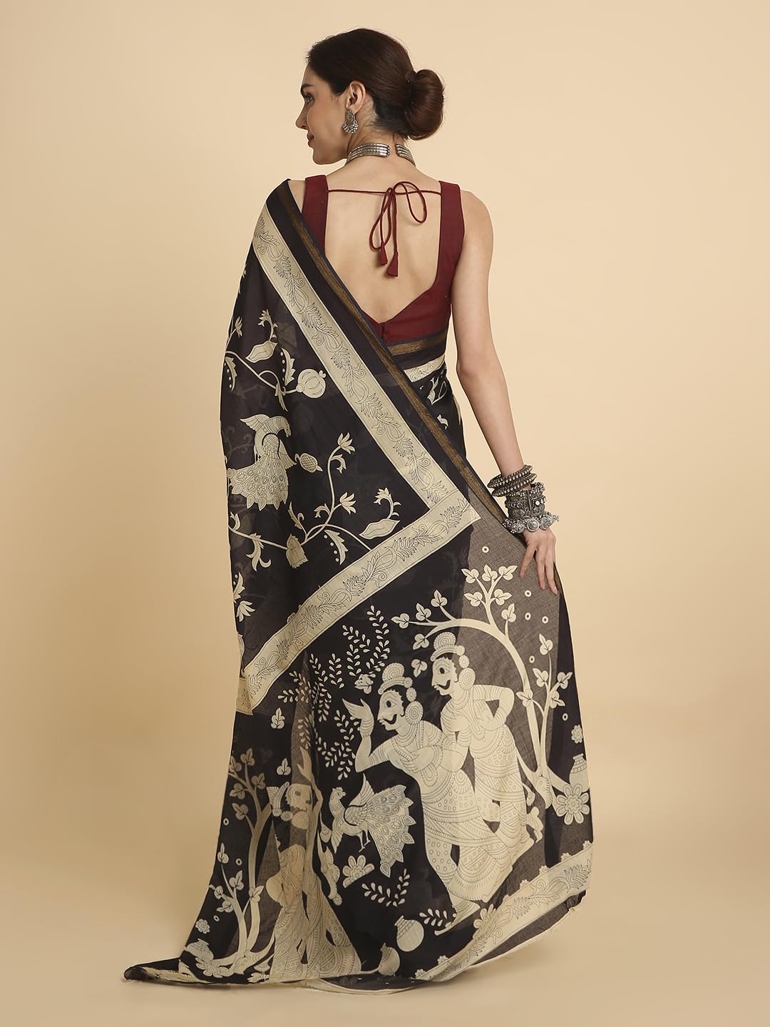 Vasthrlay Classic Saree with elegant ethnic and printed styling