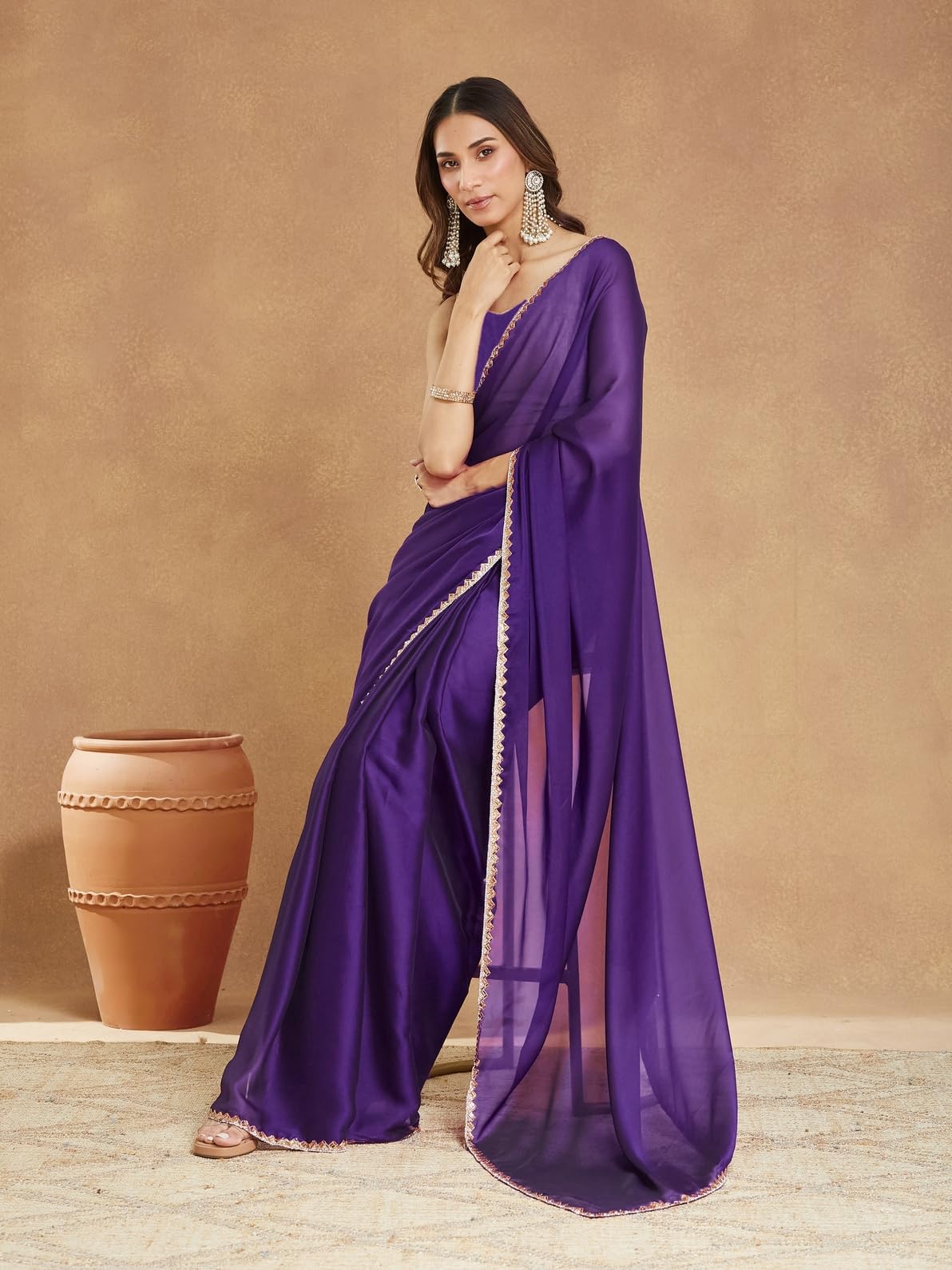 Vasthrlay Ethnic Classic Saree with decorative border design