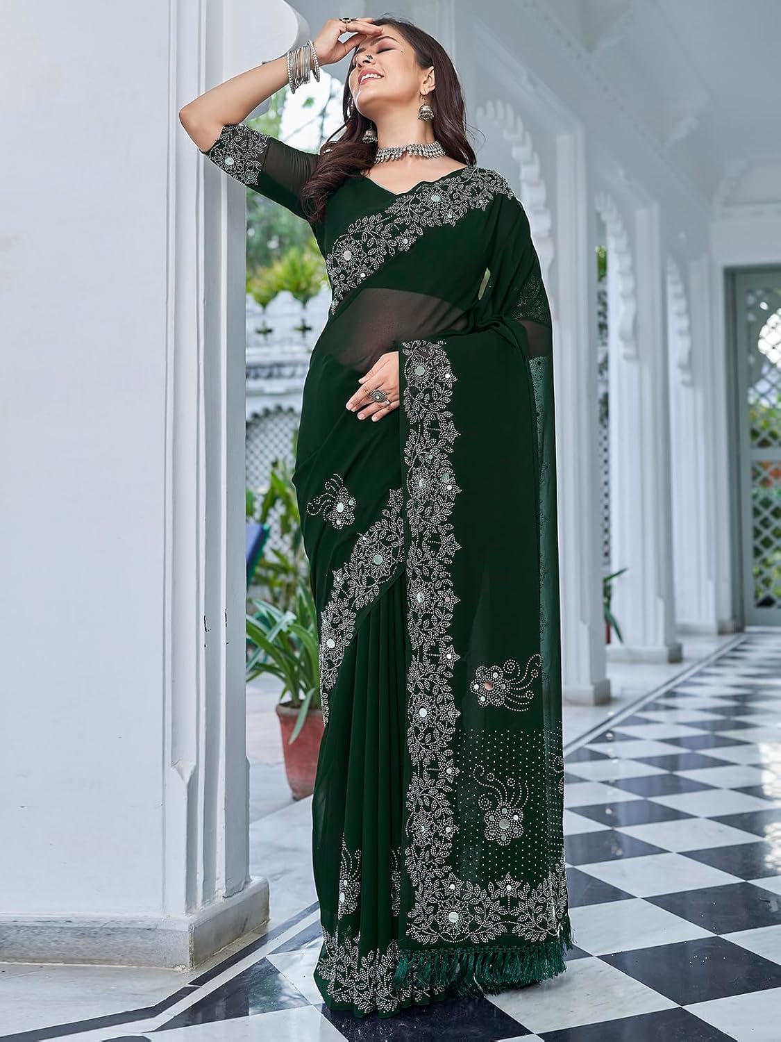 Vasthrlay Banarasi Classic Saree with decorative traditional design