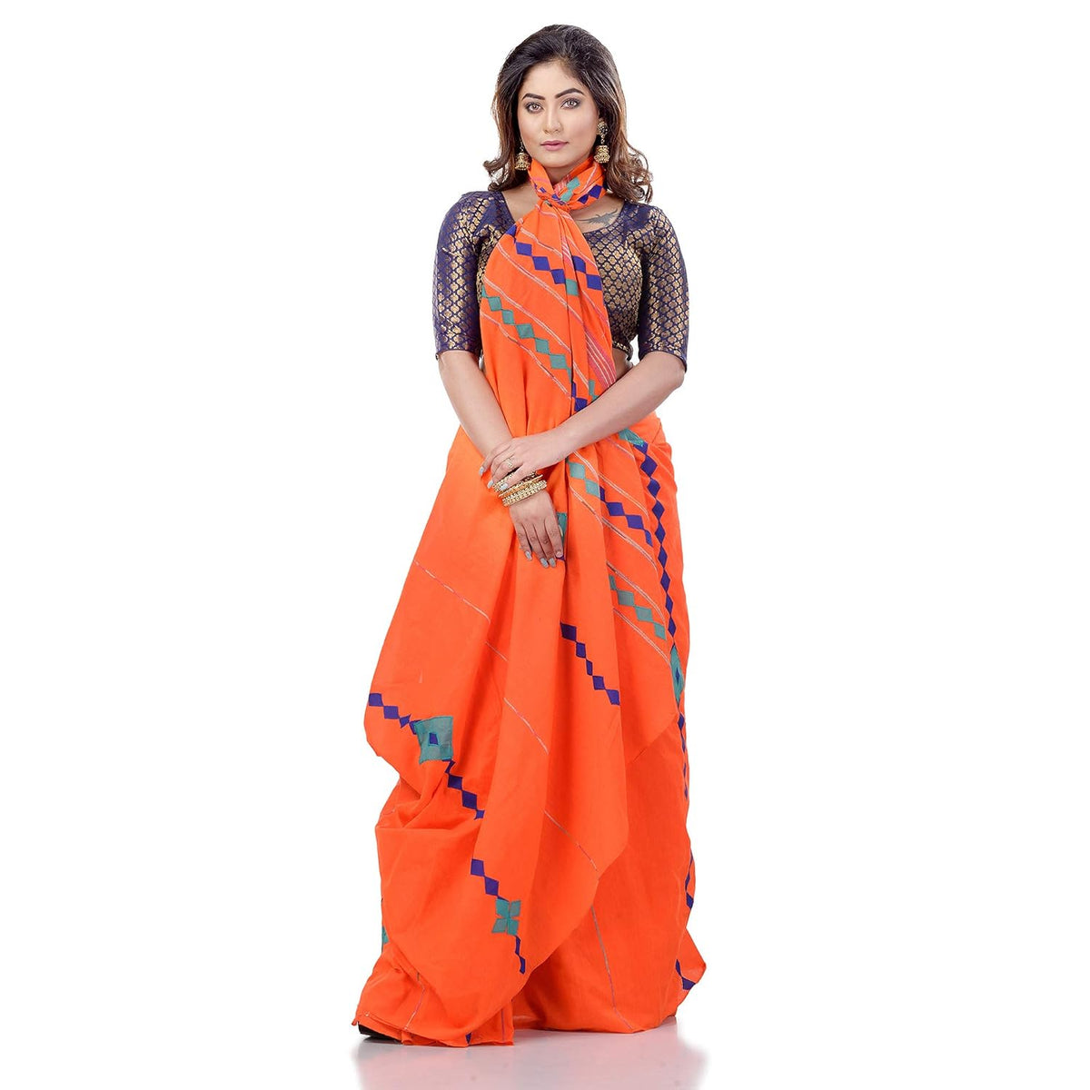Vasthrlay Traditional Saree in Classic with refined ethnic appeal