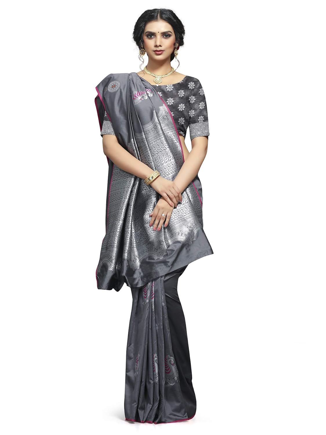 Vasthrlay Classic Traditional Saree for wedding and party wear styling