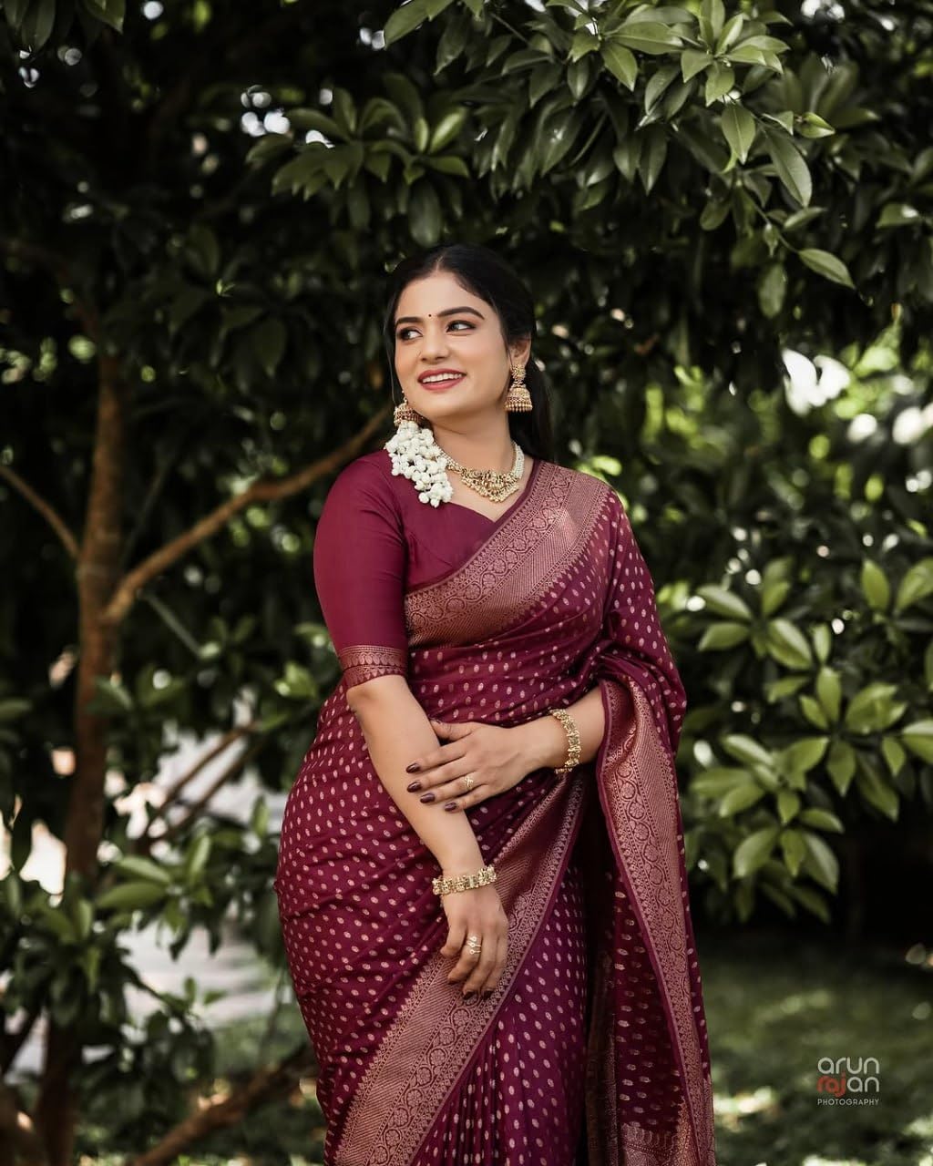 Vasthrlay Kanjivaram Lavender Saree with decorative traditional design