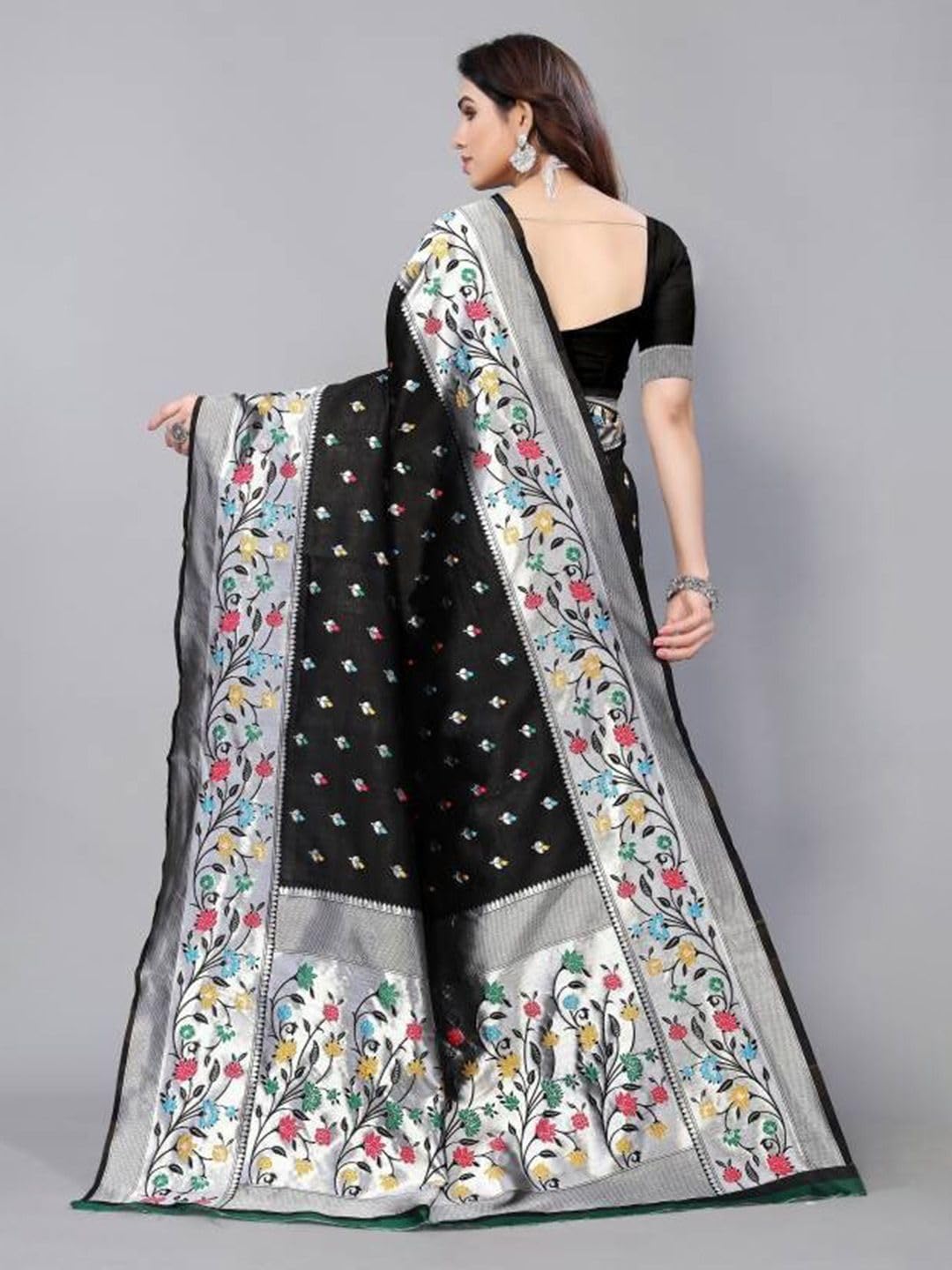 Vasthrlay Ethnic Classic Saree with decorative designer design