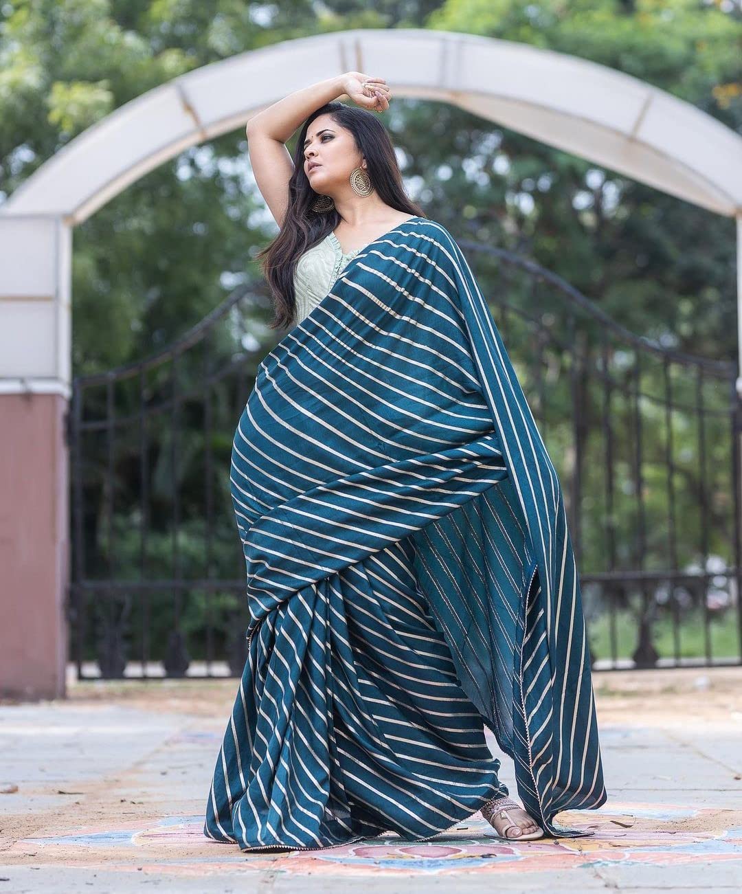 Vasthrlay Ethnic Classic Saree with decorative traditional design