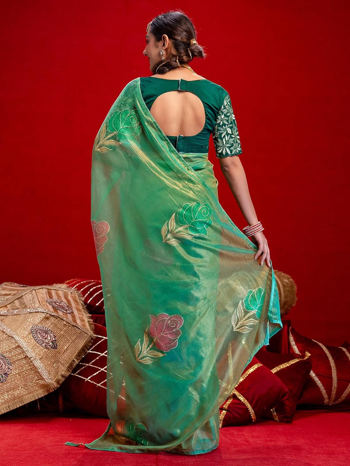 Vasthrlay Classic Traditional Saree with elegant ethnic styling