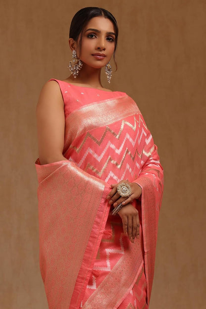 Vasthrlay Classic Woven Saree with elegant Linen styling
