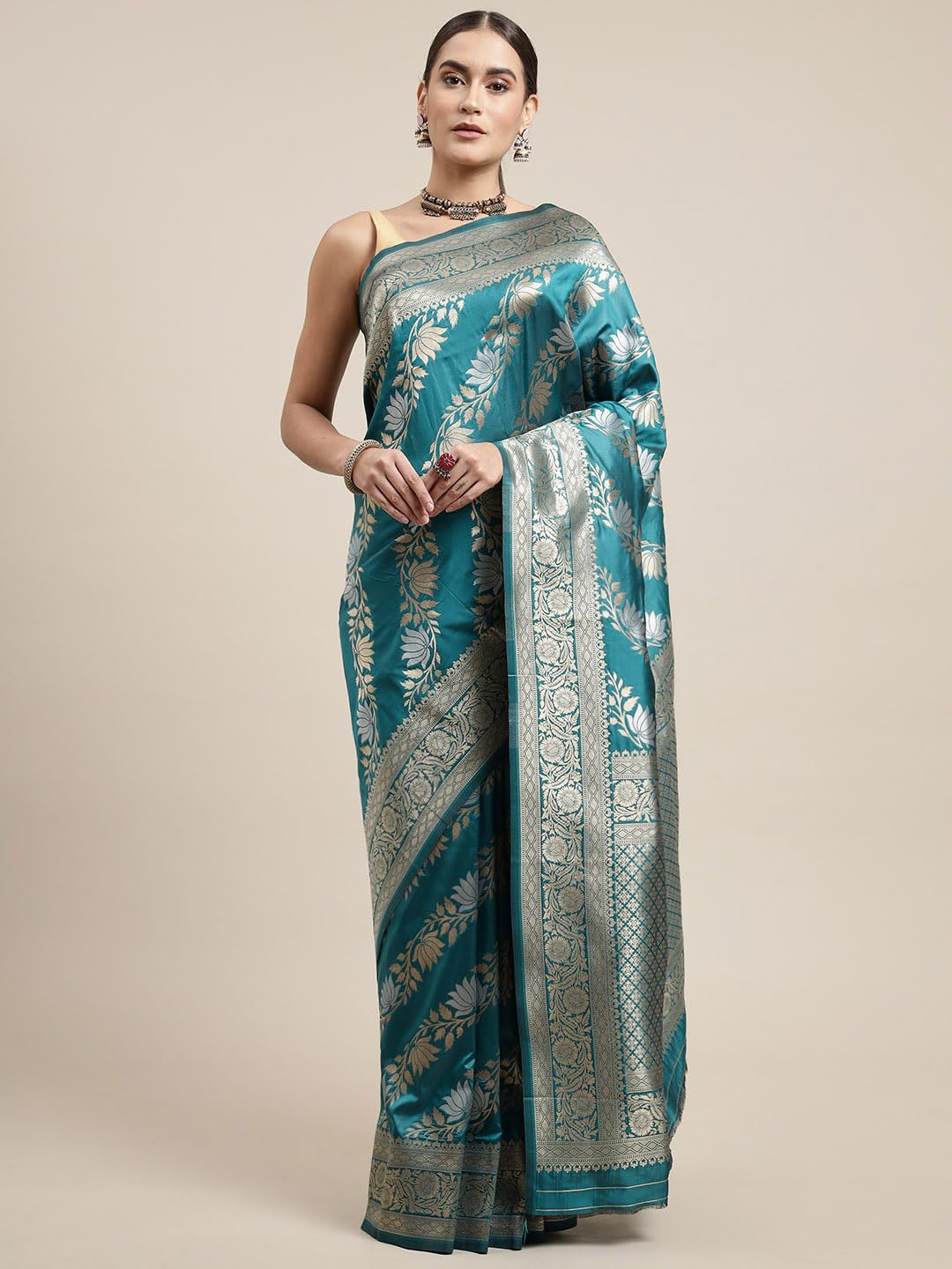 Vasthrlay Banarasi Silver Saree with decorative traditional design