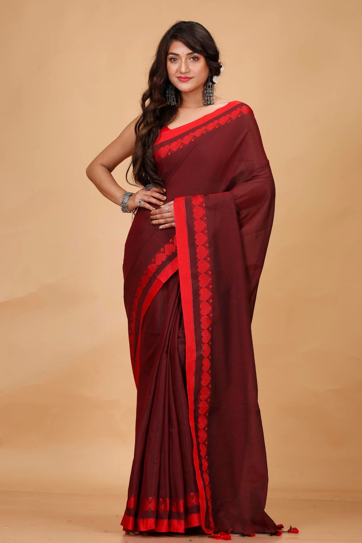 Vasthrlay Classic Traditional Saree for wedding and party wear styling