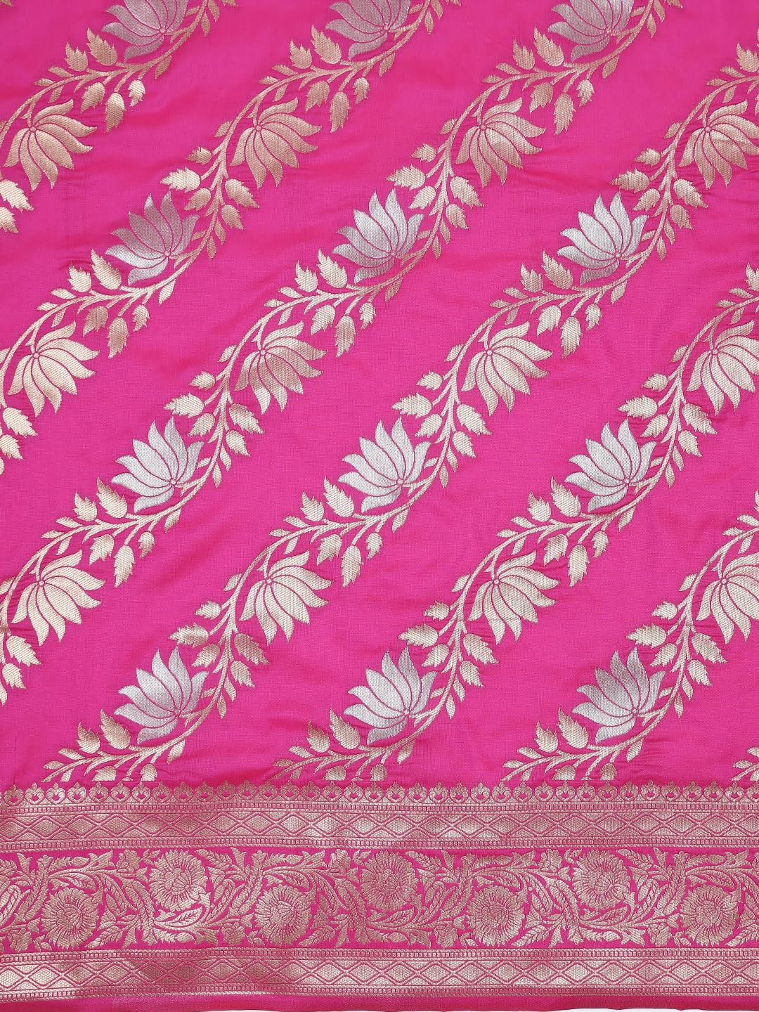 Vasthrlay Silver Traditional Saree for wedding and party wear styling