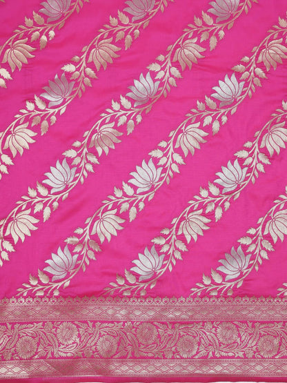 Vasthrlay Silver Traditional Saree for wedding and party wear styling