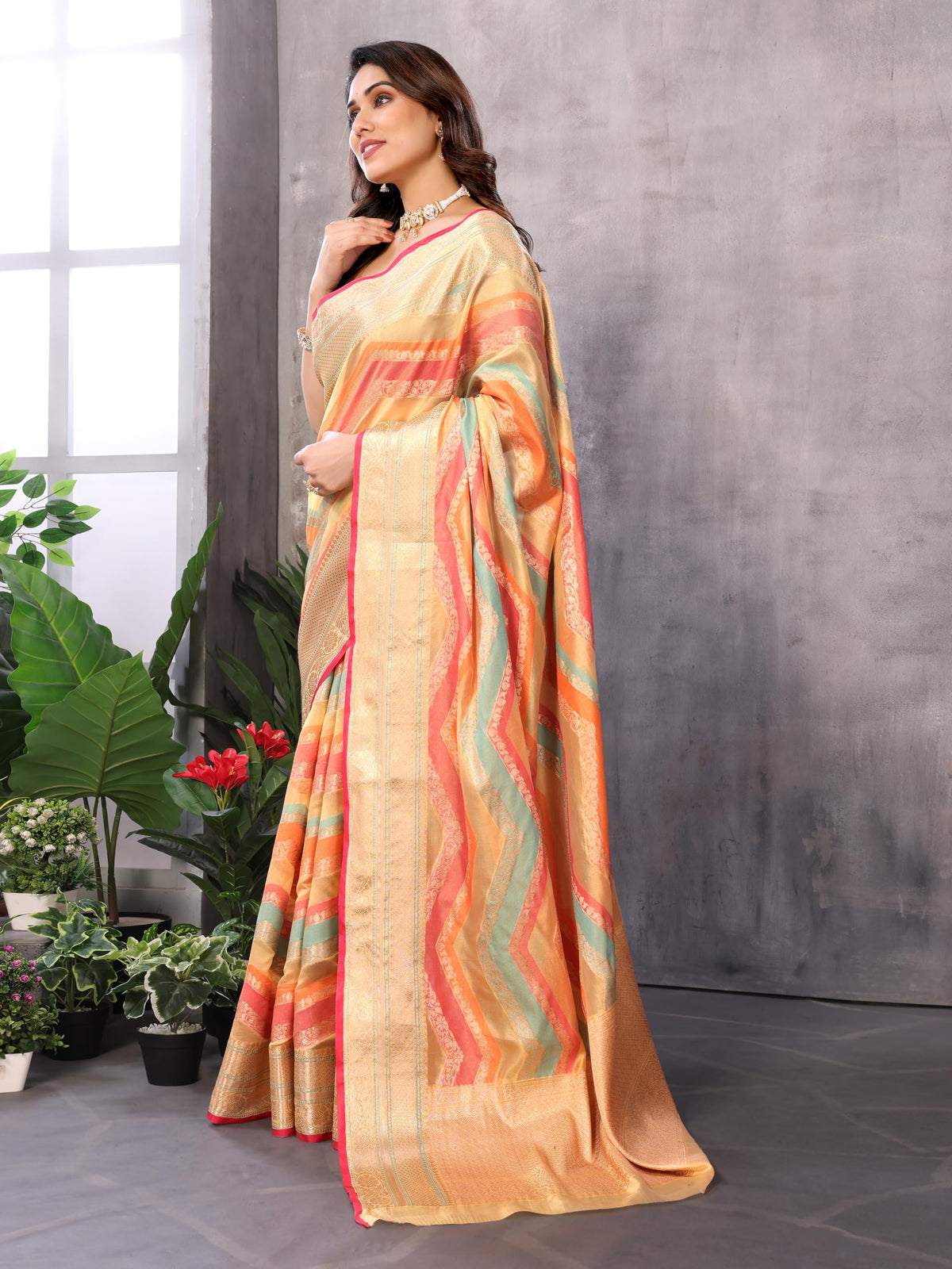 Vasthrlay Traditional Saree in Classic with refined jacquard ethnic appeal