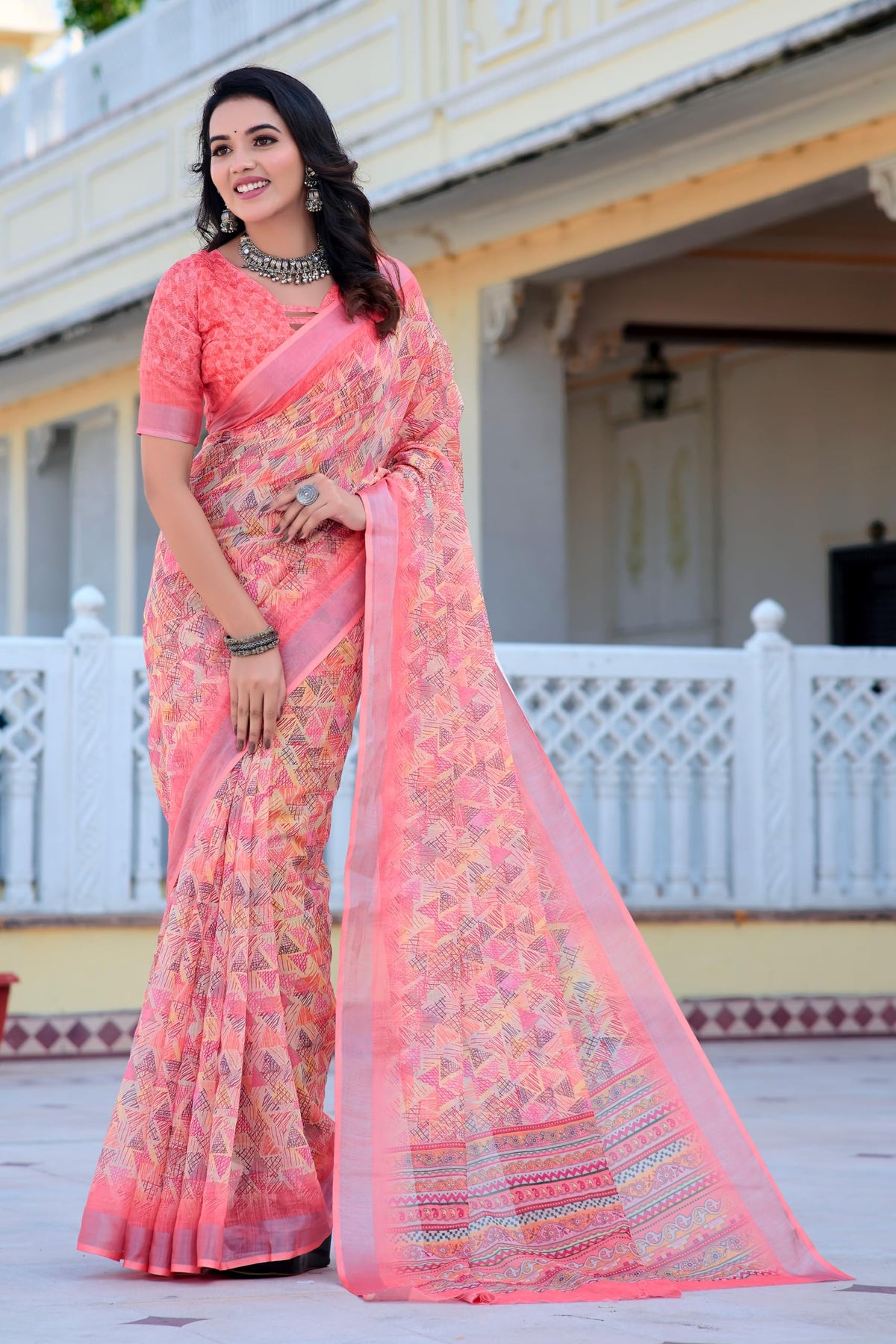 Vasthrlay Classic Traditional Saree with elegant ethnic styling