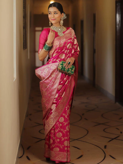 Vasthrlay Traditional Saree with refined ethnic appeal