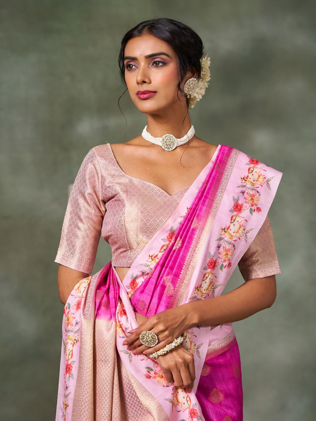Vasthrlay Classic Printed Saree with elegant banarasi styling